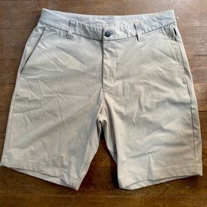 Lululemon Khaki Shorts | Commission Classic-Fit Short 9" 
Warpstreme